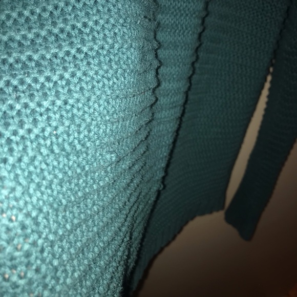 L. A. Hearts✨ Blue Knit Sweater✨ - Picture 6 of 8